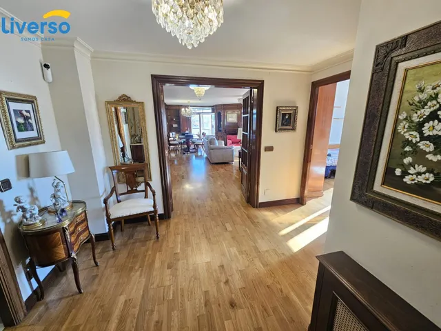 Espectacular pisazo en pleno centro, impresionantes vistas, no dudes en visitarlo!!! — 23