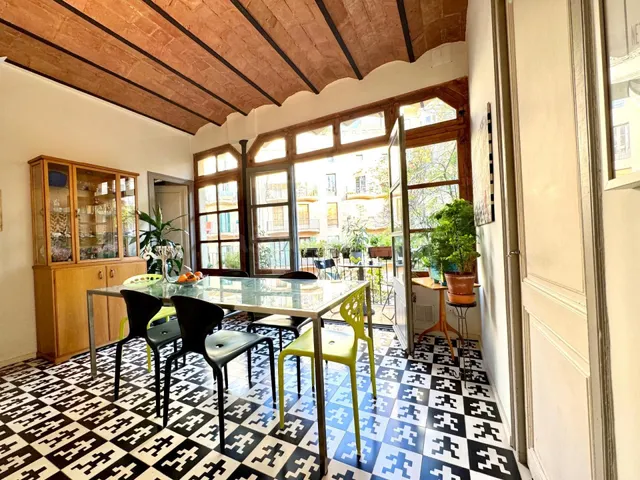 Piso 5 habitaciones 157m² en venta - Ajuntament - foto 3
