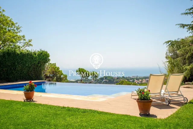 Exclusiva casa con jardín, piscina y espectaculares vistas a - foto 5