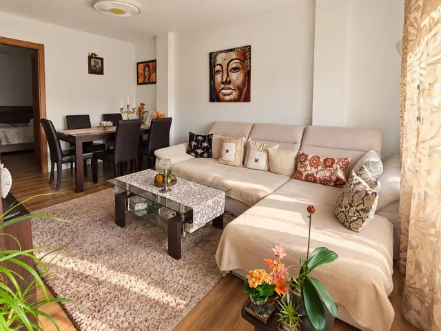 Piso reformado y luminoso con 3 habitaciones y balcón en Son Cotoner — 2