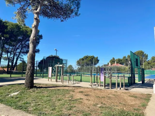 Parcela de 801m2 prácticamente llana, con muy buenas vistas — 20