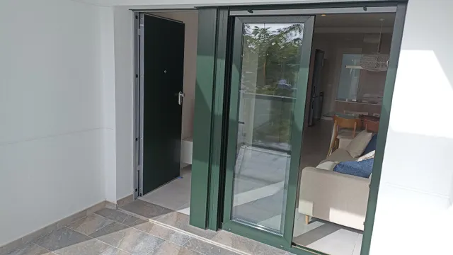 Planta baja 3 habitaciones 102m² en venta - Mil Palmeras — 24