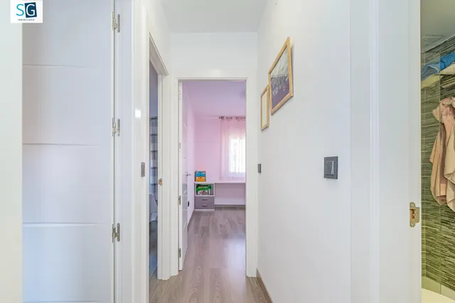 Hijar, Calle Altamira, 3 dormitorios, baño y aseo. — 26