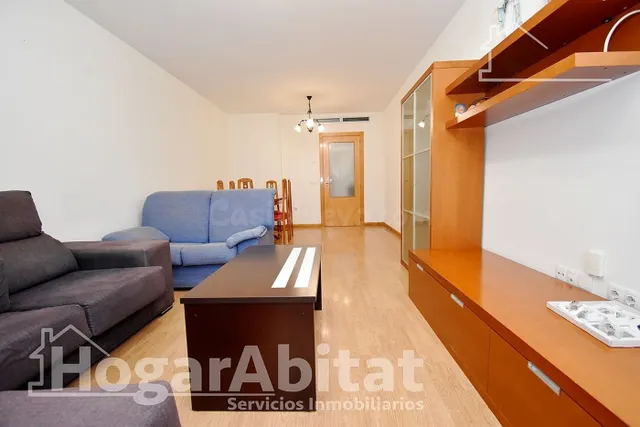 SEMINUEVO CON GARAJE Y TRASTERO - foto 2