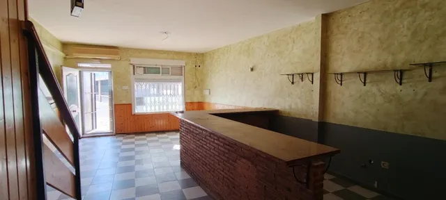 CASABANCO VENDE LOCAL COMERCIAL Y VIVIENDA EN CASATEJADA - foto 4