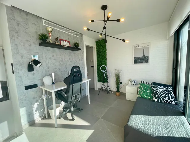 Chalet adosado de lujo con garaje privado y vistas al mar en Guardamar Hills — 22