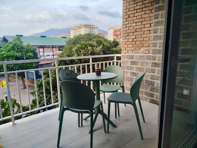 ACOGEDOR APARTAMENTO RECIÉN RENOVADO DE DOS habitaciones EN 