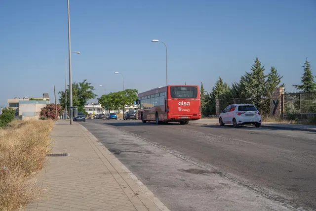 ¡OPORTUNIDAD ÚNICA! Solar urbano con proyecto de diseño visado de regalo en Huétor Vega — 19