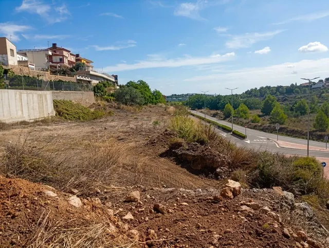 Impresionante parcela urbana de 4.097 m2 de uso Residencial en Godelleta — 3