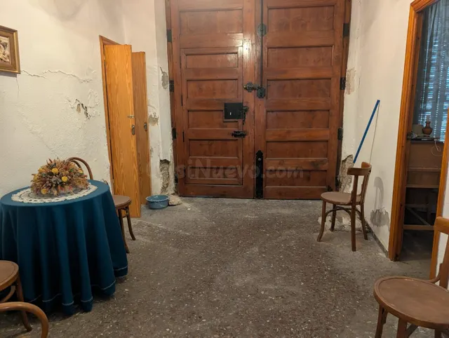 Amplia Casa en el Corazón de Lliria - Oportunidad Única - foto 2