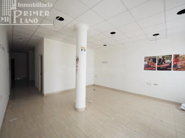 Se vende local comercial en la zona centro de Tomelloso con  - foto 4