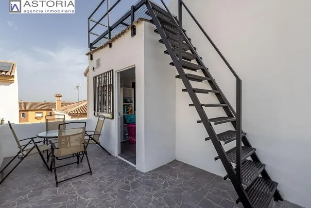 Casa en venta en Monachil (Granada) – Amplia, luminosa y con gran potencial — 26