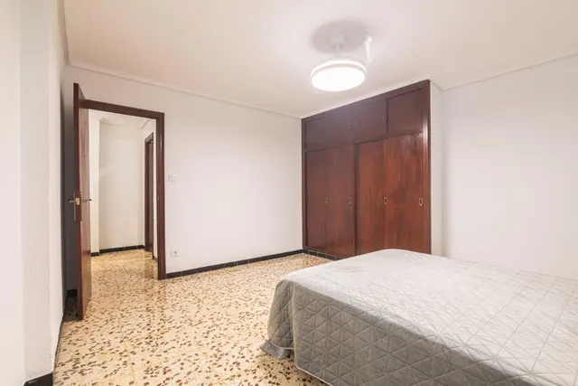¡PISO EN ALQUILER EN PLENO CENTRO DE ELCHE! — 18