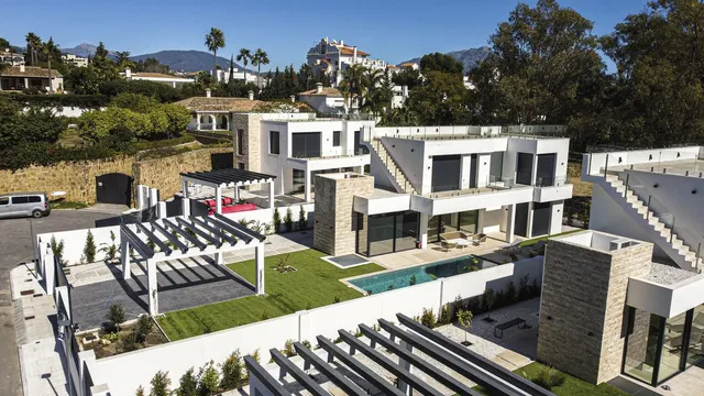 Chalet 6 habitaciones 412m² en venta - Costa Del Sol - foto 5