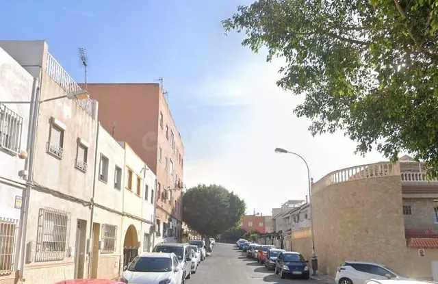 PISO OCUPADO POR PERSONA SIN JUSTO TÍTULO - foto 2