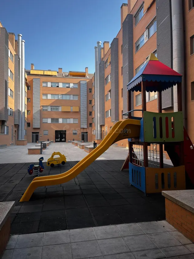 PISO EN VENTA EN SAN FERNANDO DE HENARES - foto 2