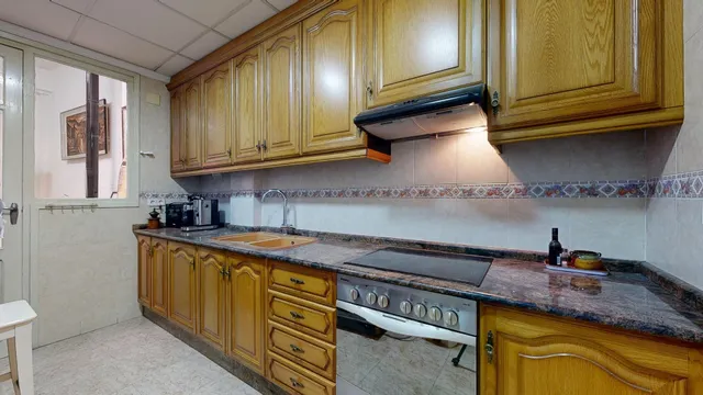 CASA DE DOS PLANTAS DE 180 M2 CADA UNA EN EL CORAZON DE TORRENT — 25