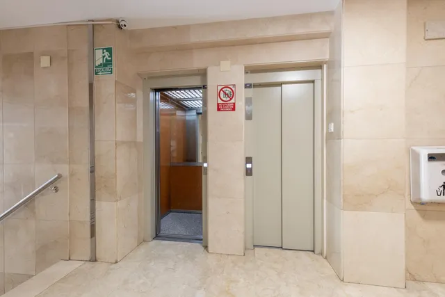 PISO JUNTO PLAZA DE LA HIPICA EN AVENIDA DE AMERICA — 40