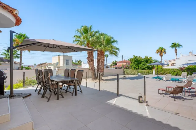Villa 3 habitaciones 250m² en venta - Centro de la Ciudad Quesada — 15