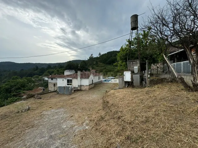 CASA EN VENTA EN A RIBEIRA SACRA (PEROXA) CON PISCINA Y VIST - foto 4