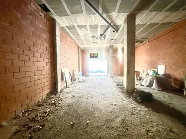 LOCAL COMERCIAL DE 90 M2 EN CARRETERA PRINCIPAL EN ALTEA — 6