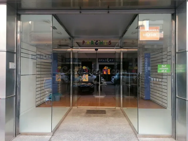 LOCAL COMERCIAL TOTALMENTE ACONDICIONADO - foto 2