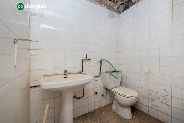 A la venta edificio en plaza bib-rambla — 28