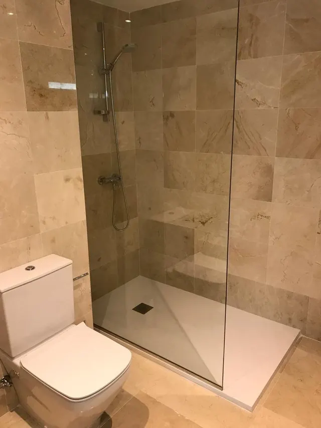 Piso a estrenar con terraza de 40 m2, parking y piscina en calle peatonal Nuredduna – Palma. — 9