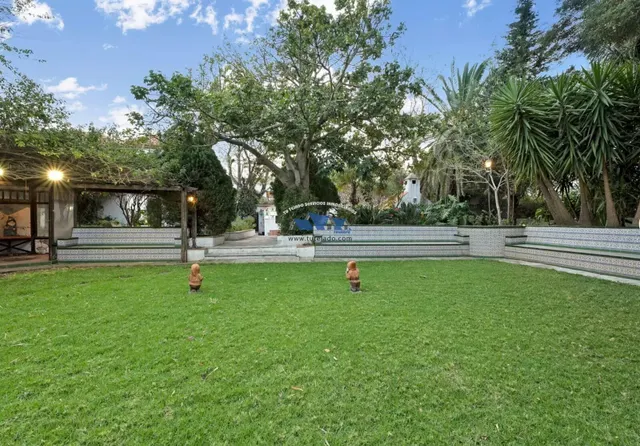 Casa histórica en venta — 14