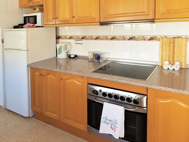 Encantadora villa con piscina privada, jardín y solárium en Monte y Mar, Gran Alacant — 23