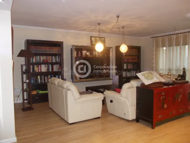 Ático con cuatro dormitorios, garaje y terraza de 150m2 en z - foto 4