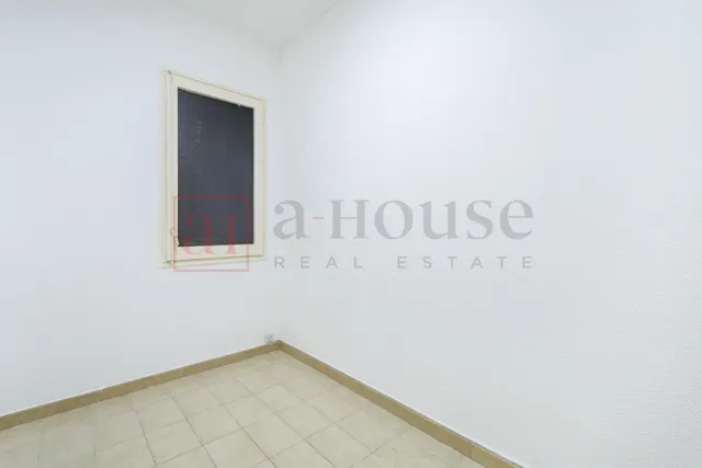 PISO PARA ENTRAR A VIVIR CON EXCELENTE UBICACIÓN EN SAGRADA FAMILIA — 26