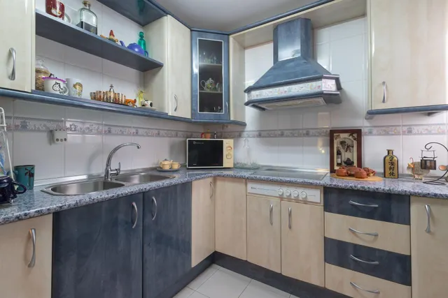 ¡Tu nuevo hogar te espera! Piso de 3 habitaciones en zona Hipercor, Carrefour y Mercadona✨ — 24