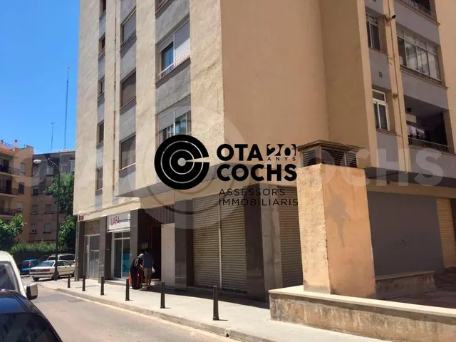 LOCAL COMERCIAL ESQUINERO ZONA NILOGA — 13