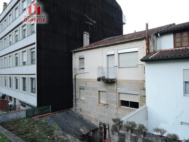 VENTA DE EDIFICIO EN O COUTO — 3