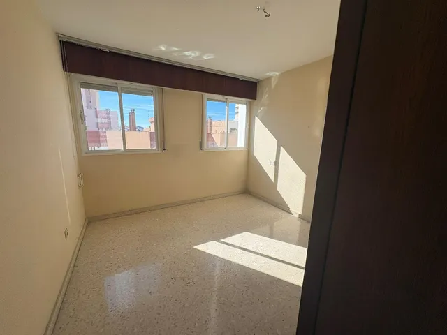 Apartamento 3 habitaciones 97m² en venta - Centro — 28