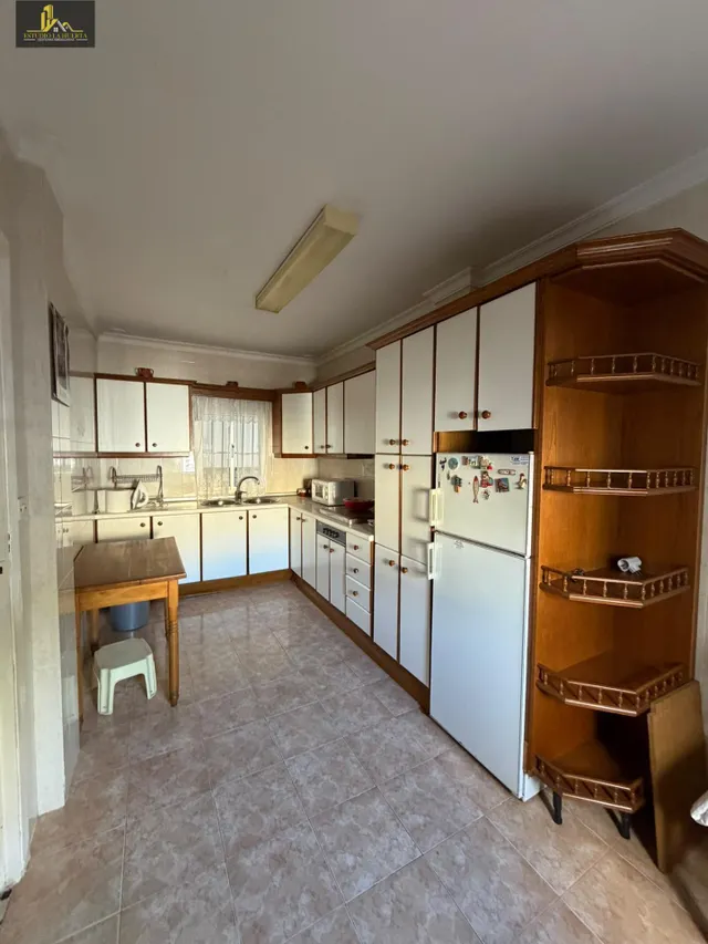 Magnífica casa de 4 dormitorios con gran patio trasero en Guadalcacín — 10