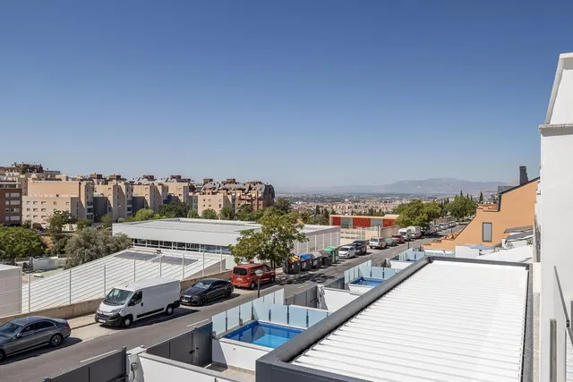 Vivienda de lujo en Urbanización SERRALLO HILLS. — 33