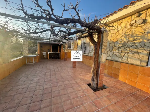 VIP HOME VENDE MAGNÍFICA PARCELA CON TERRENO URBANO — 16