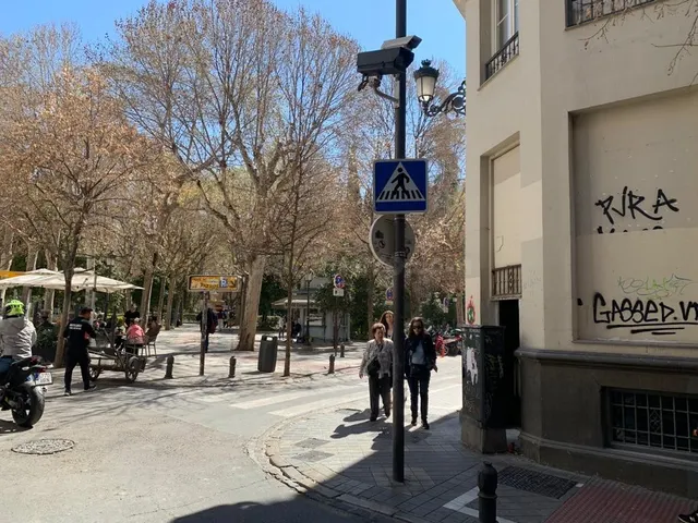 A la venta Local Comercial con inquilino en el Centro de Gra - foto 3