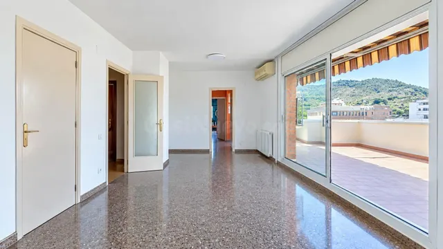 Agencia Immobiliaria en Barcelona. Atico en Venta en Sarria - foto 3