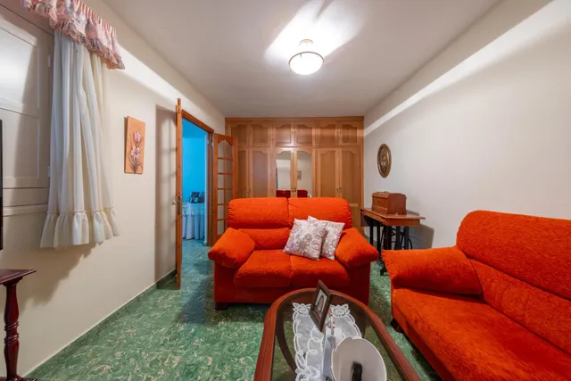 PANADERÍA HISTÓRICA CON MÁS DE 90 AÑOS DE TRAYECTORIA + VIVIENDA — 28