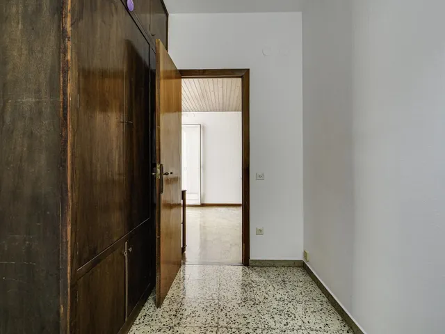 PISO EN OFERTA EN SAGRADA FAMILIA — 25