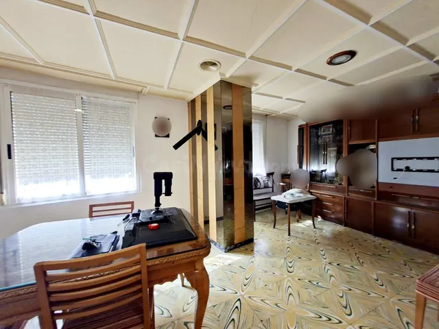 Vivienda con local comercial, solárium y trastero. una oport - foto 3