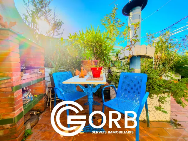 Por el precio de un piso, una vivienda con garaje y terraza  - foto 2