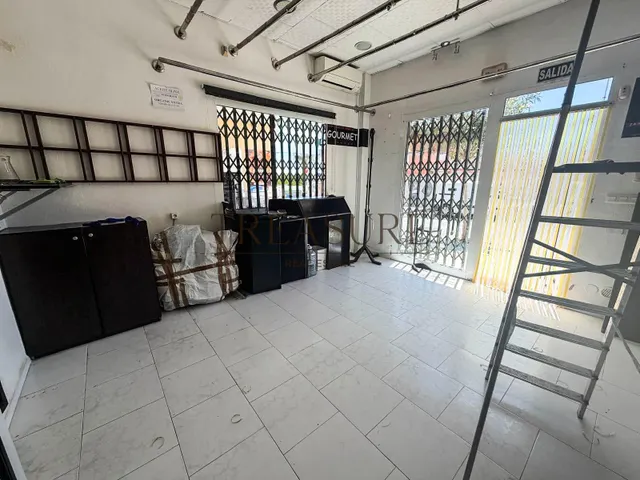 Local Comercial en el Corazón de Cabo de Palos — 8