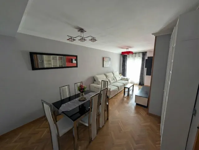 Amplio Piso en el Corazón del Casco Histórico de Vallecas — 21