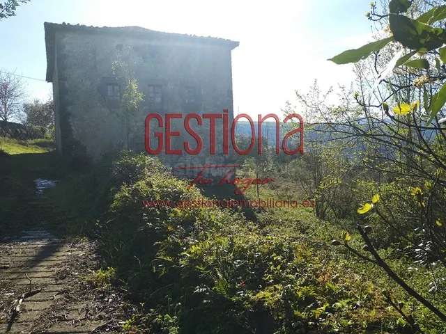CASA PARA REFORMAR CON TERRENO. SOBA — 3