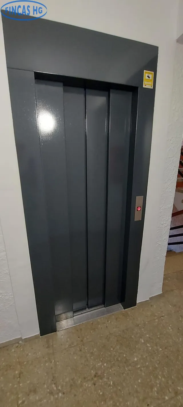 EXCLUSIVA. Benalua- ultima sexta planta con ascensor. — 27