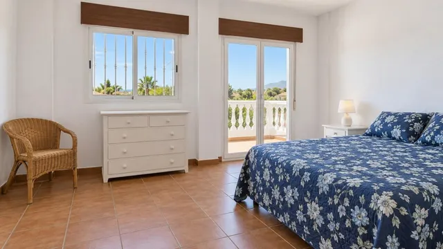 Casa-Chalet en Venta en Envia, La Almería — 18